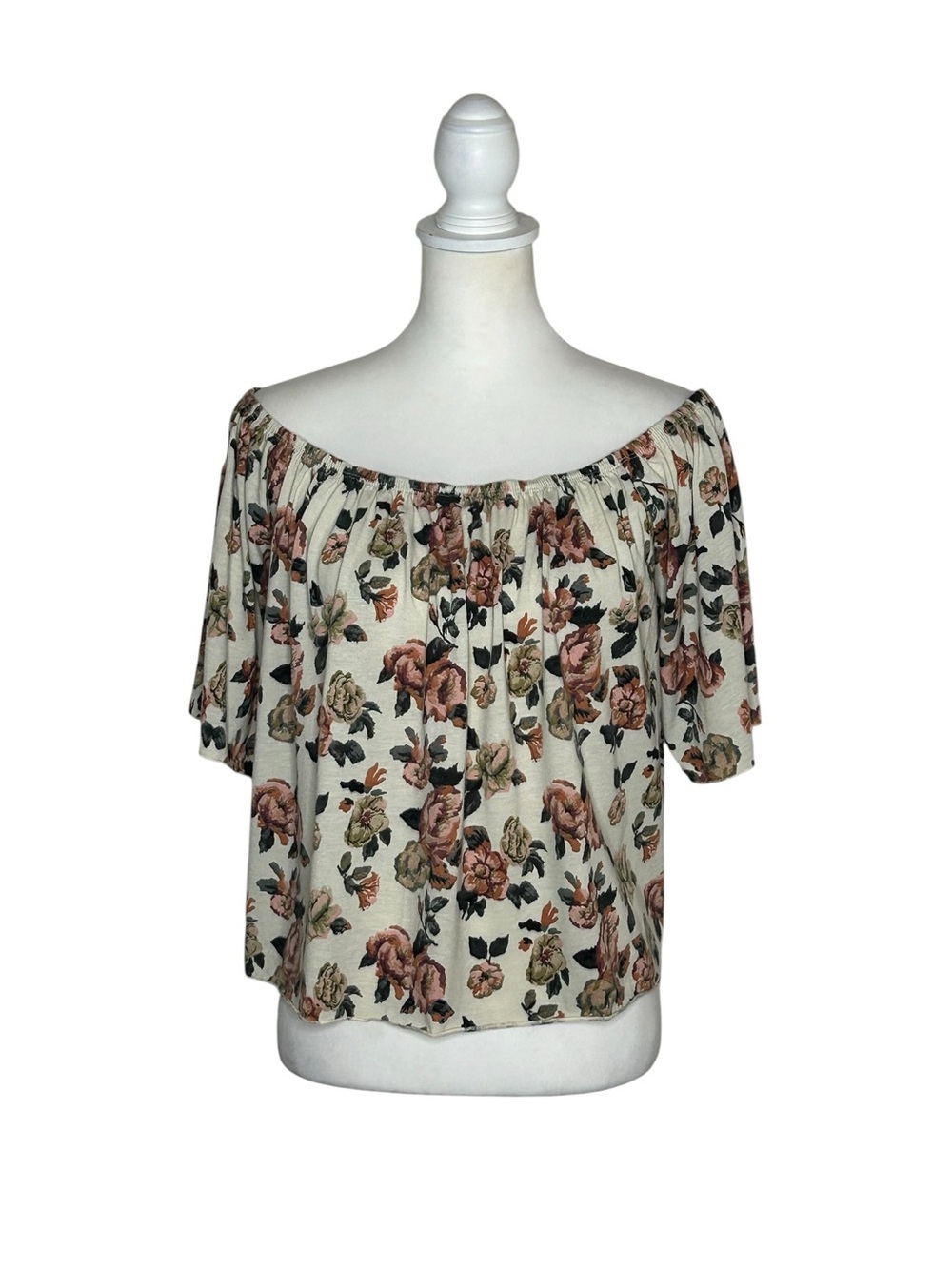 gimmicks by BKE EUC Cream Off-Shoulder Floral Top Sz M Fairycore Festival